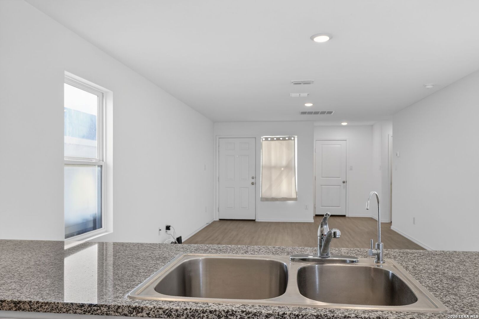 8511 Rose Tanager San Antonio TX 78245