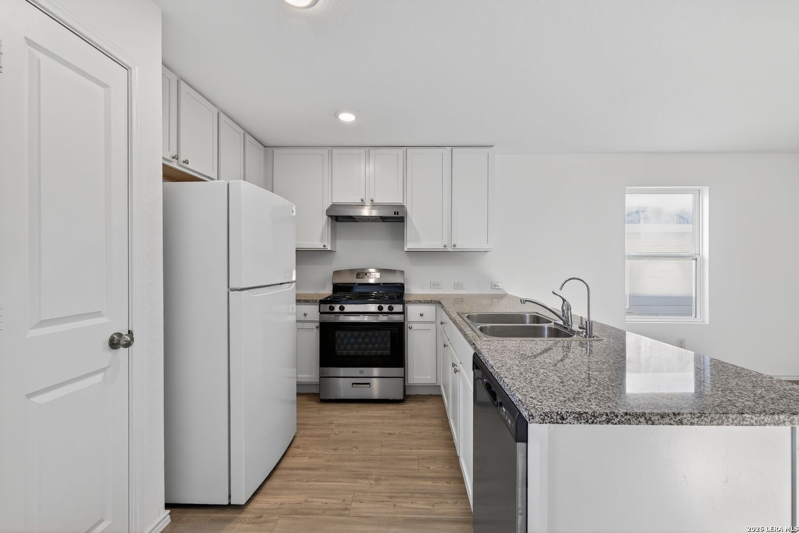 8511 Rose Tanager San Antonio TX 78245