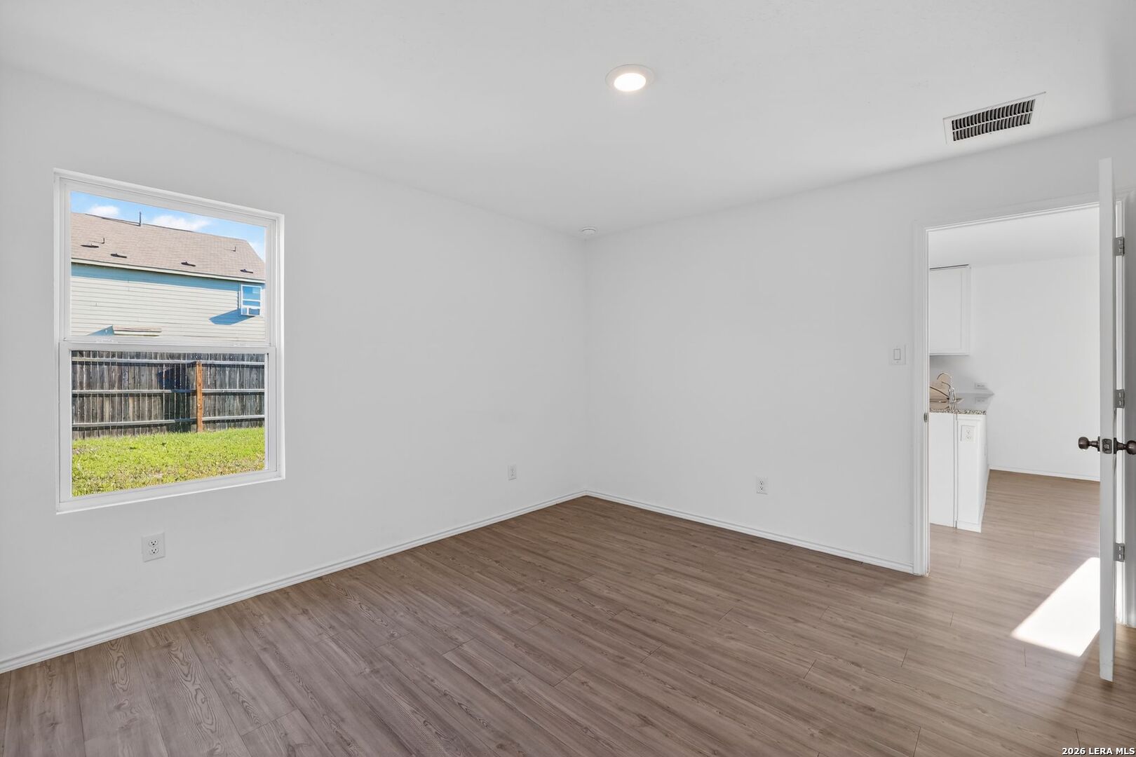 8511 Rose Tanager San Antonio TX 78245