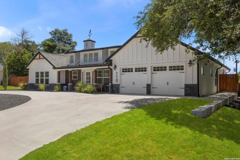 110 Bryker Drive Terrell Hills TX 78209