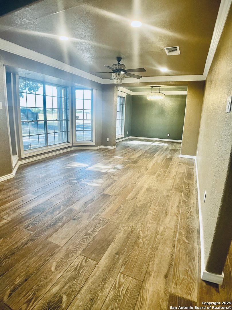 3010 Triple Tree China Grove TX 78263