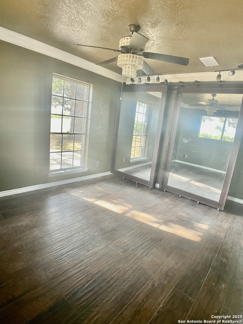 3010 Triple Tree China Grove TX 78263