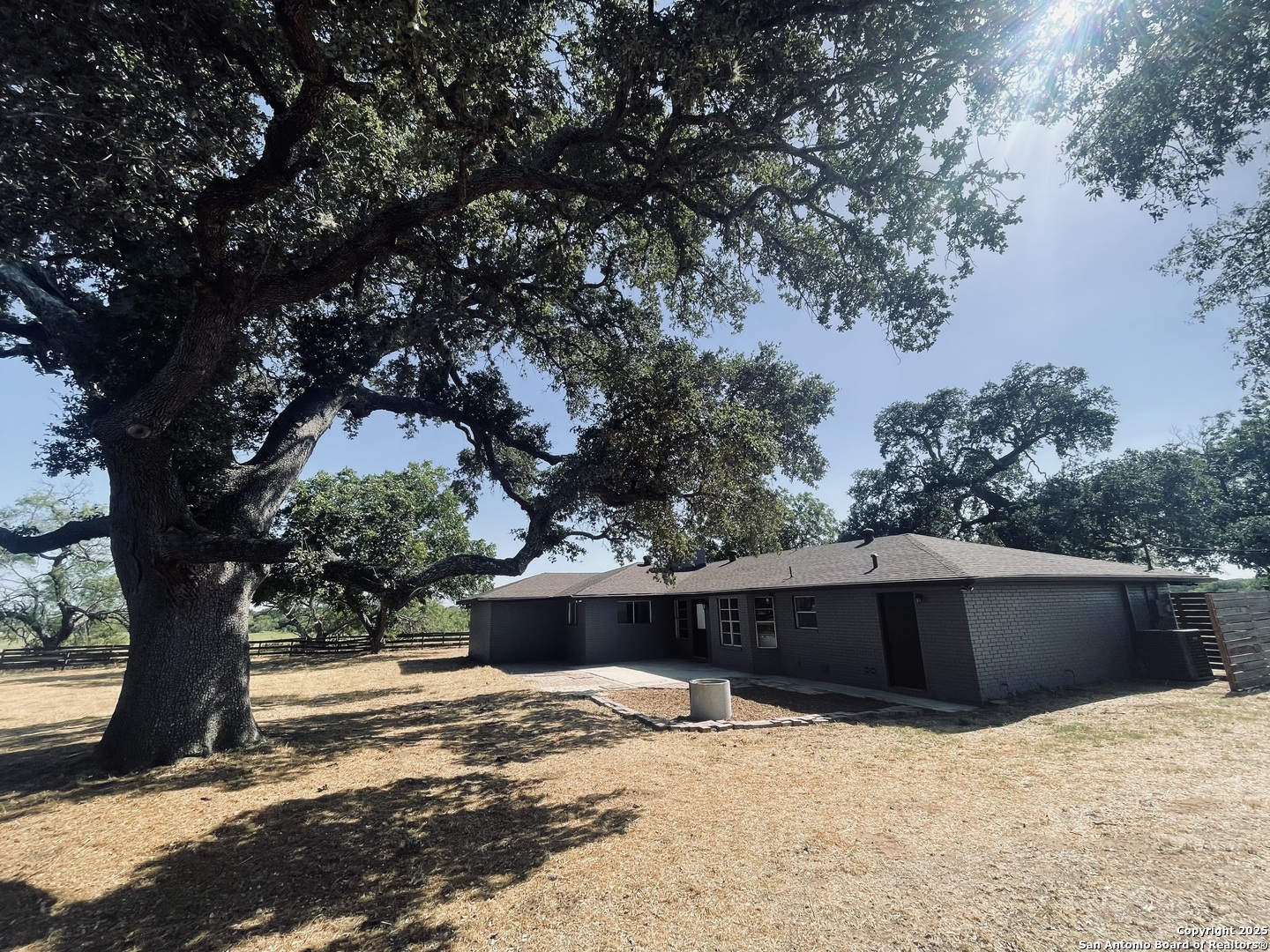 3010 Triple Tree China Grove TX 78263