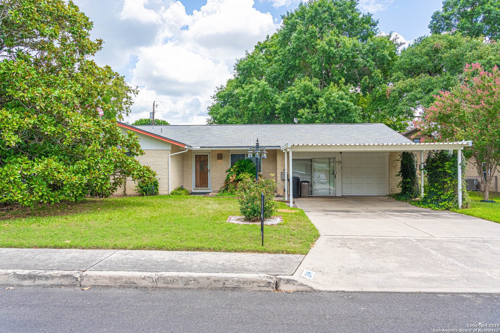 214 Pecan Drive Schertz TX 78154