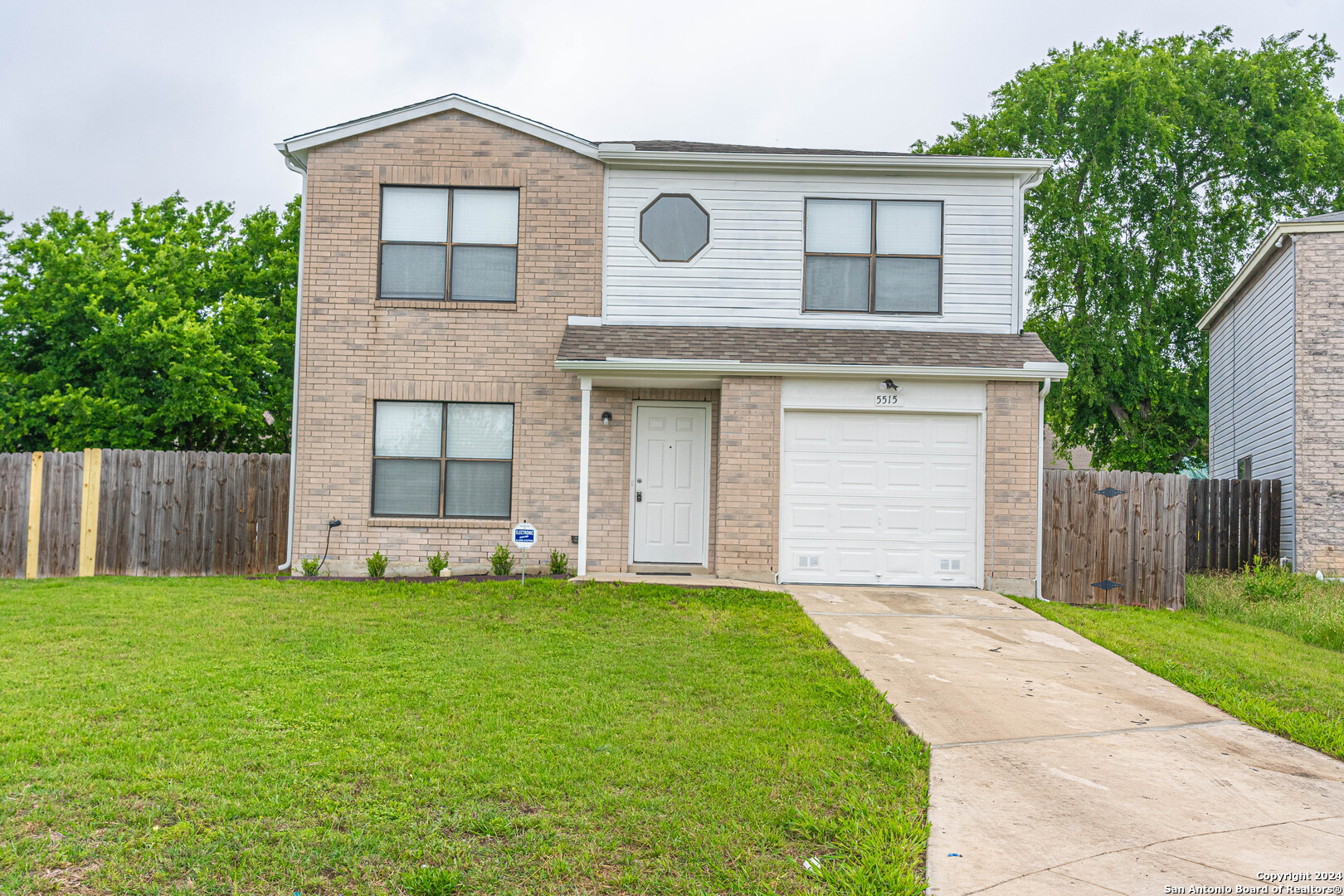 5515 Roanwood San Antonio TX 78244