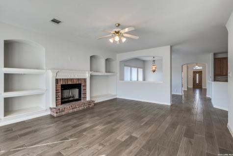 16818 Mossford San Antonio TX 78255