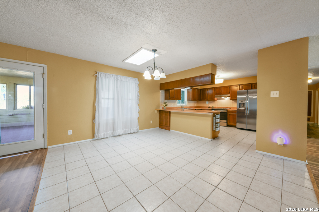 1033 E Live Oak Schertz TX 78154
