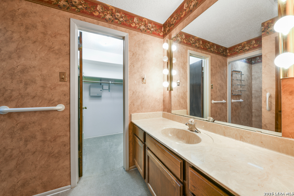 1033 E Live Oak Schertz TX 78154