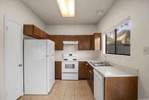 5891 Spring Green San Antonio TX 78247