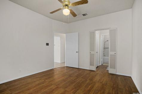 5891 Spring Green San Antonio TX 78247