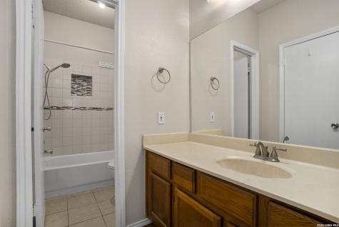 5891 Spring Green San Antonio TX 78247