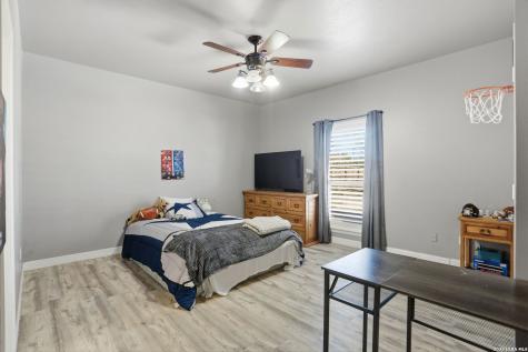 108 Abrego Ridge Floresville TX 78114