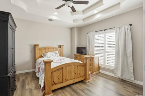 108 Abrego Ridge Floresville TX 78114