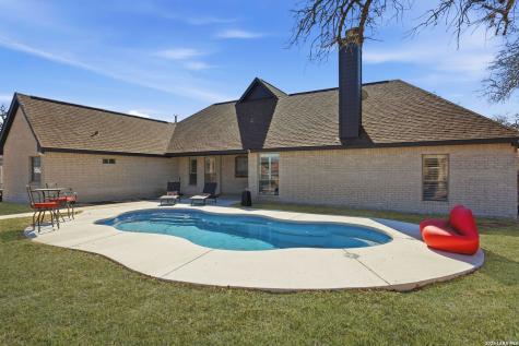 108 Abrego Ridge Floresville TX 78114