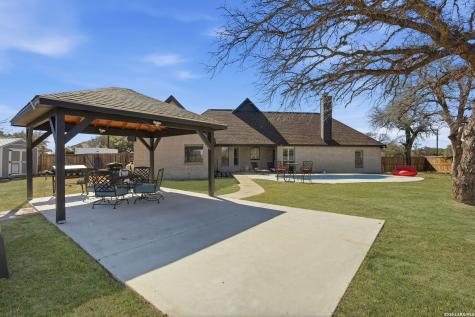 108 Abrego Ridge Floresville TX 78114