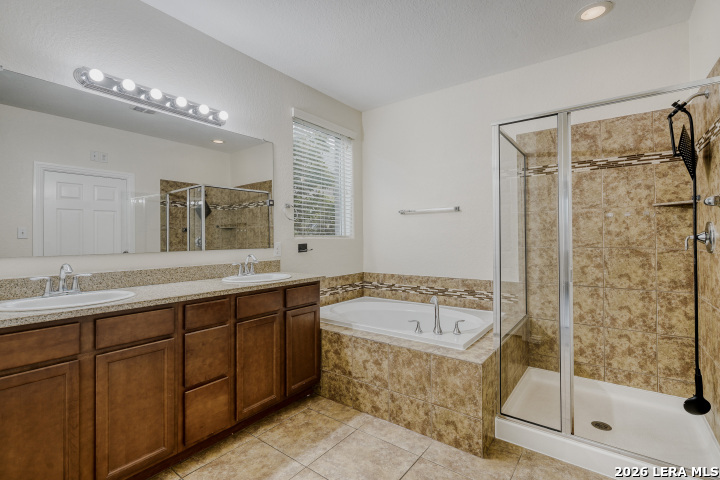 1926 Lindal Pointe San Antonio TX 78260
