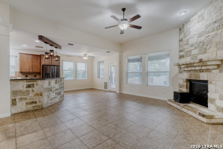 1926 Lindal Pointe San Antonio TX 78260