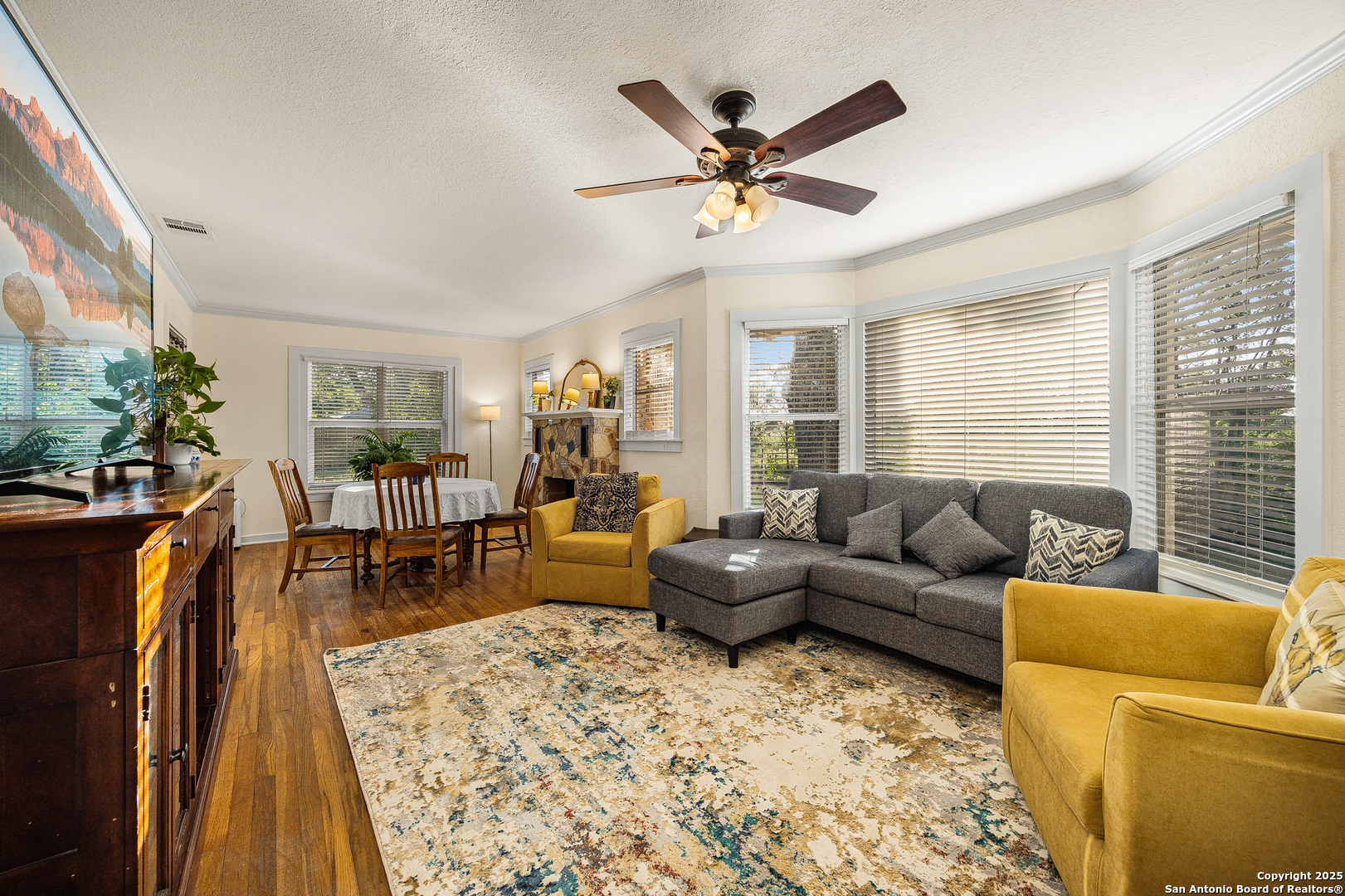 2803 Haeckerville Cibolo TX 78108