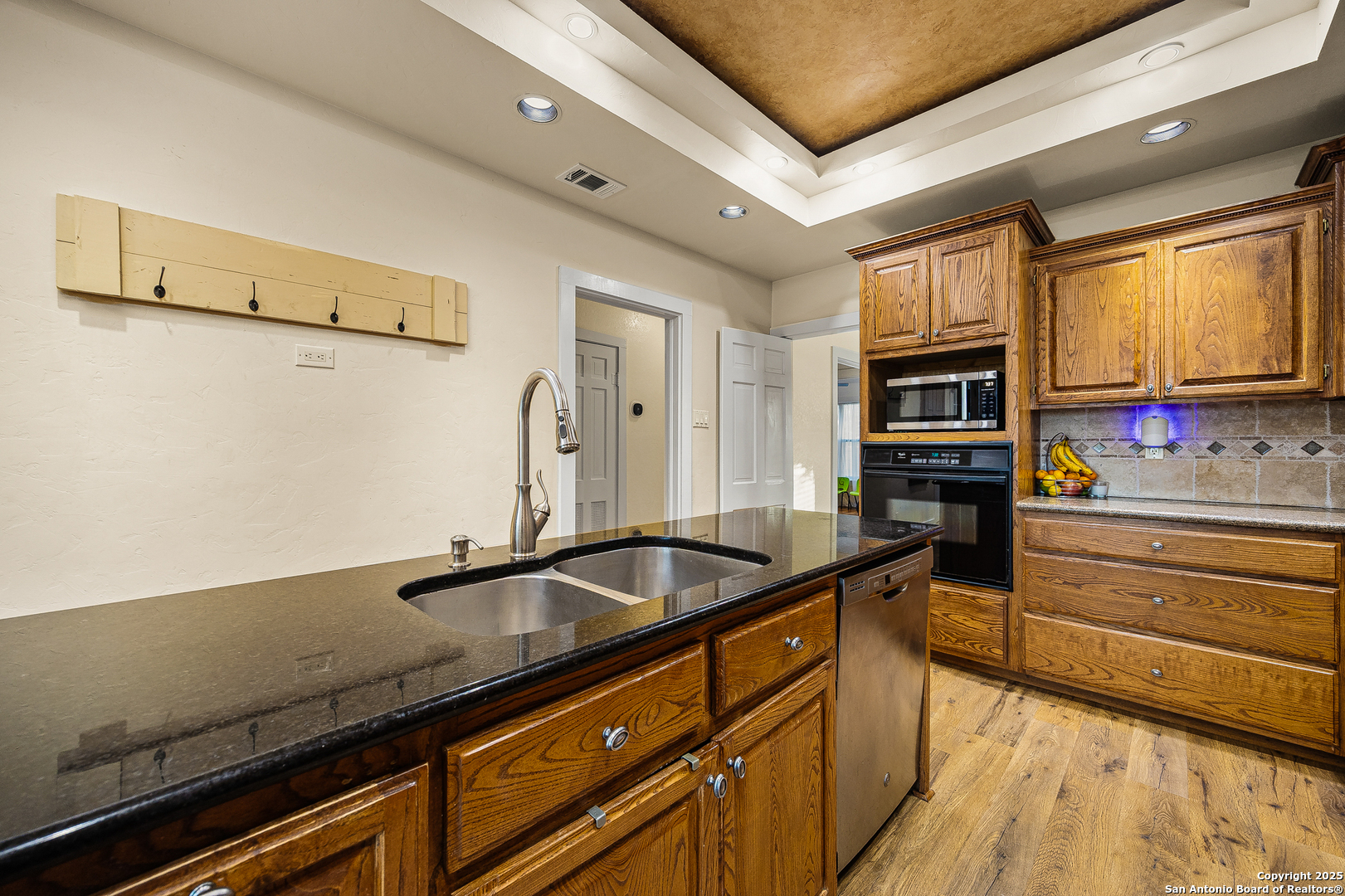 2803 Haeckerville Cibolo TX 78108