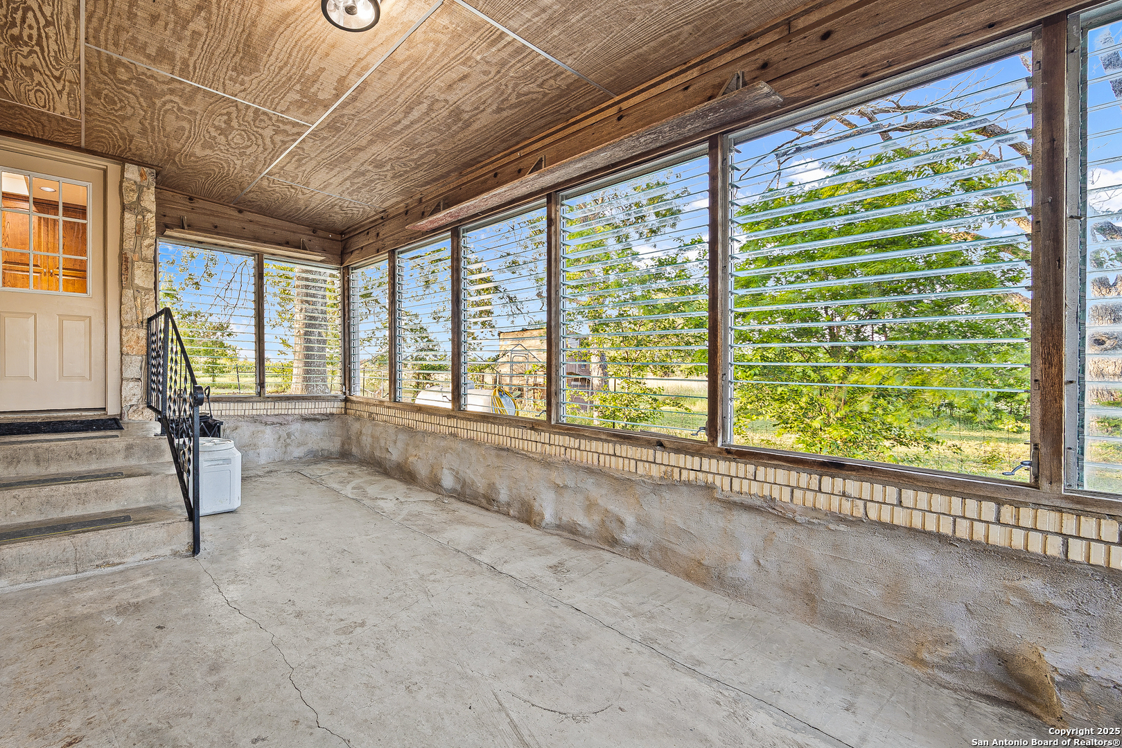 2803 Haeckerville Cibolo TX 78108