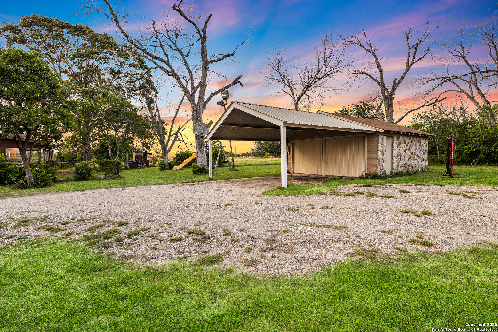 2803 Haeckerville Cibolo TX 78108