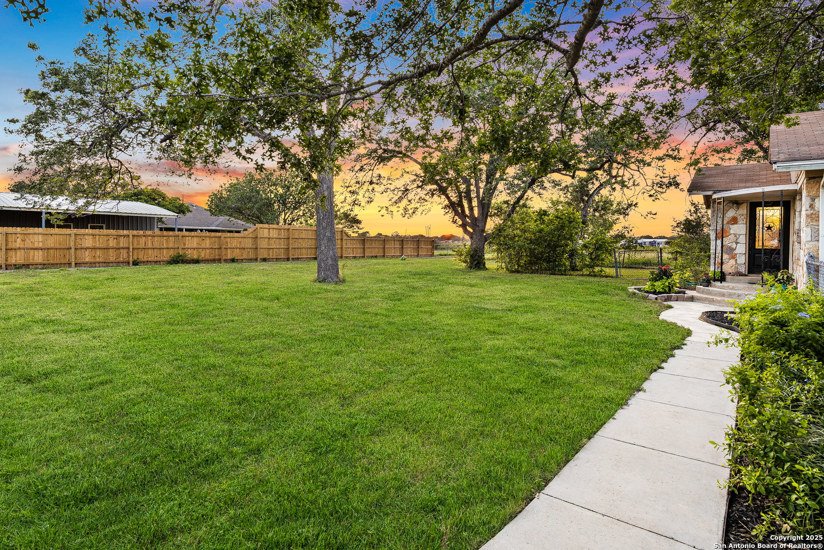 2803 Haeckerville Cibolo TX 78108