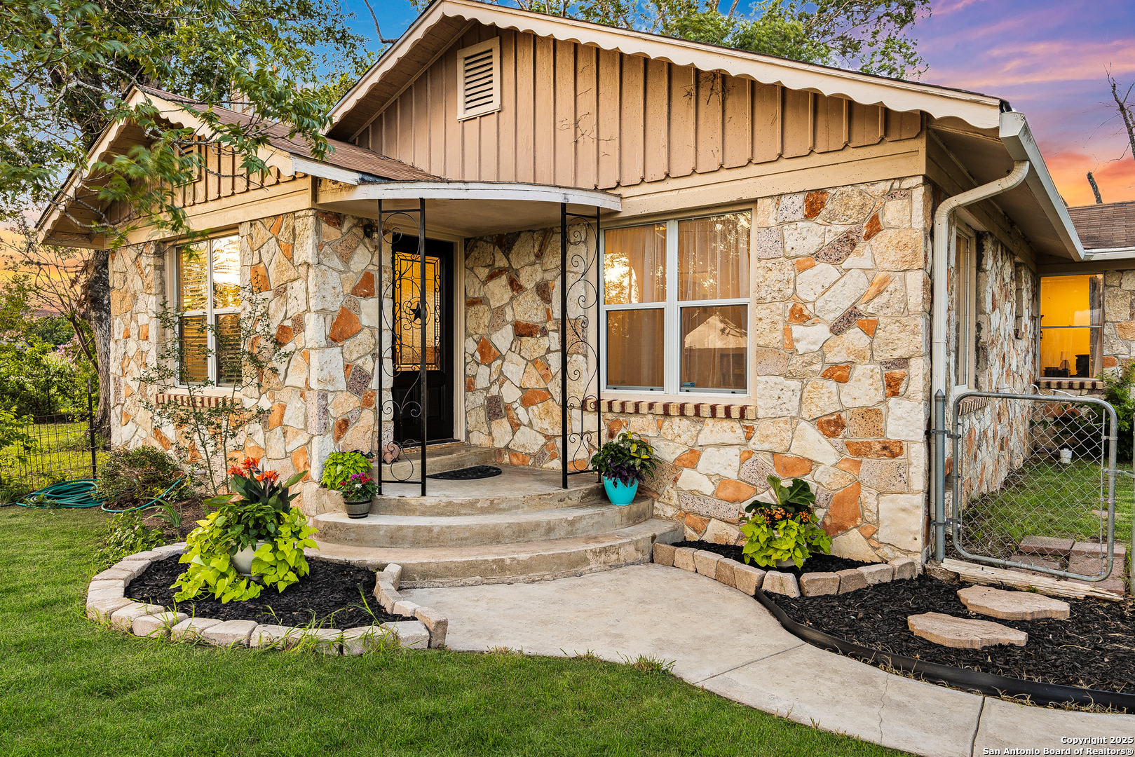 2803 Haeckerville Cibolo TX 78108