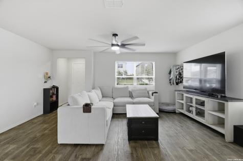 5839 Kendall Prairie San Antonio TX 78244