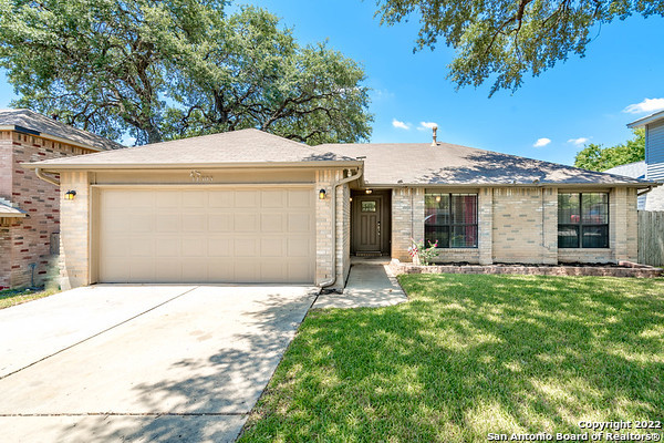 11303 Forest Shower Live Oak TX 78233