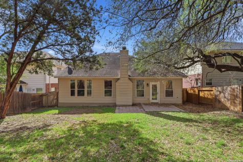 8819 Ash Meadow Universal City TX 78148