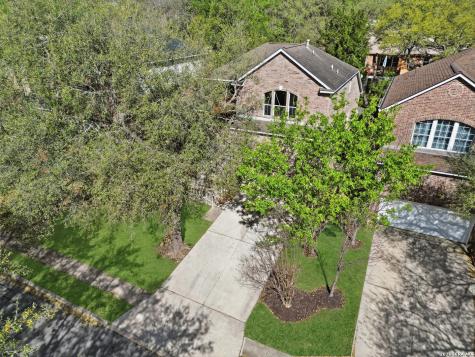 8819 Ash Meadow Universal City TX 78148