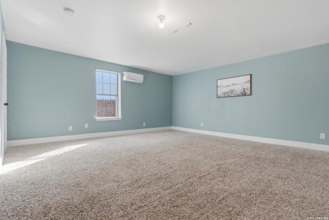 8819 Ash Meadow Universal City TX 78148