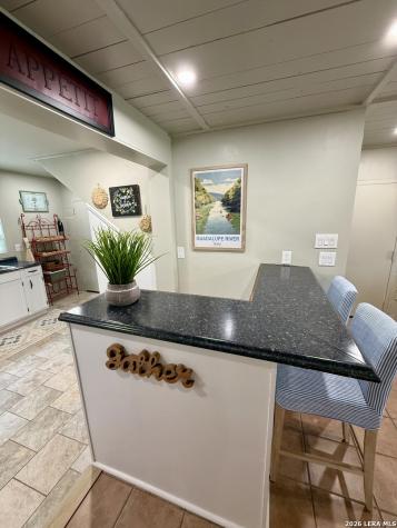 1391 Highway 39 Ingram TX 78025