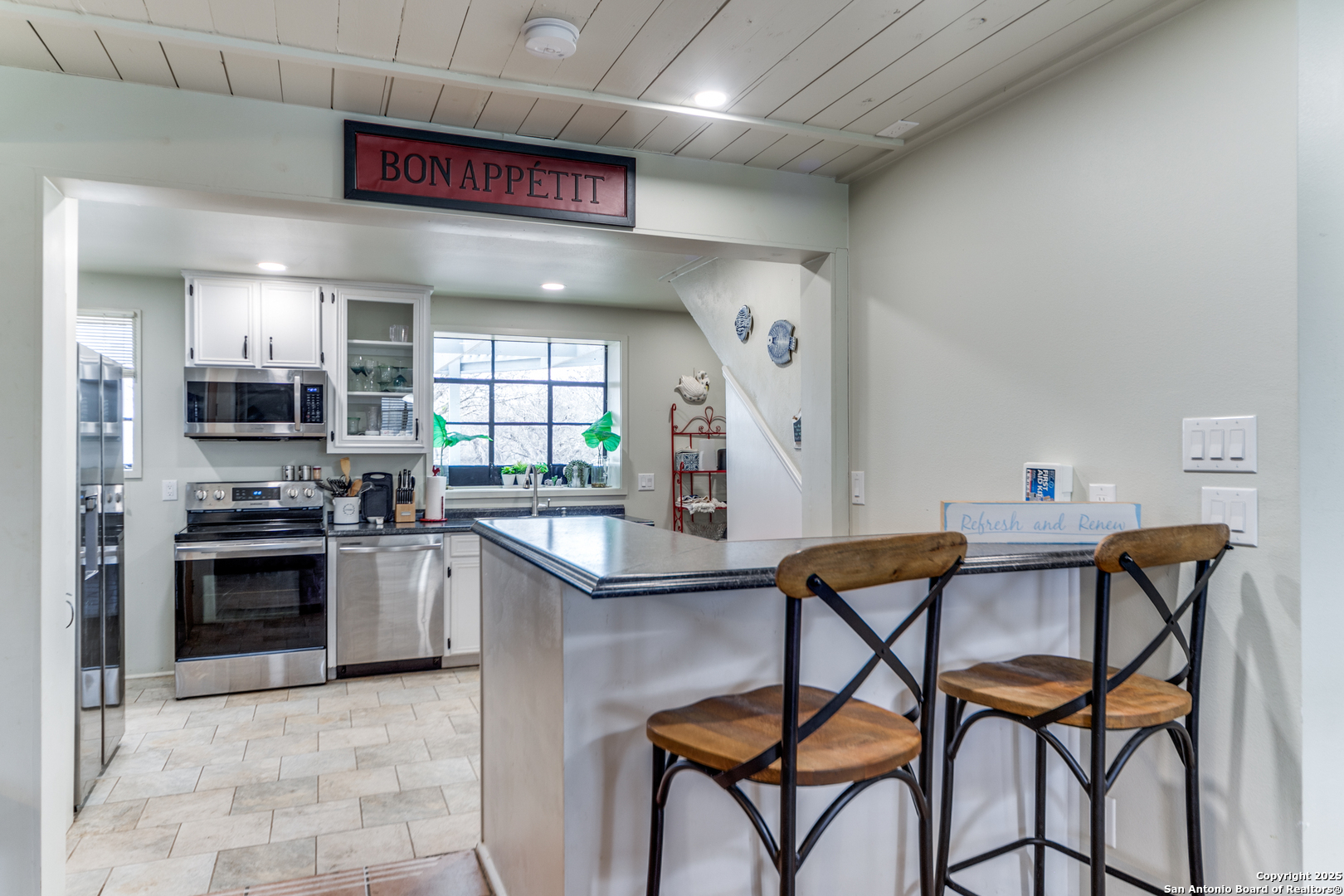 1391 Highway 39 Ingram TX 78025