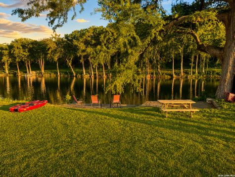 1391 Highway 39 Ingram TX 78025