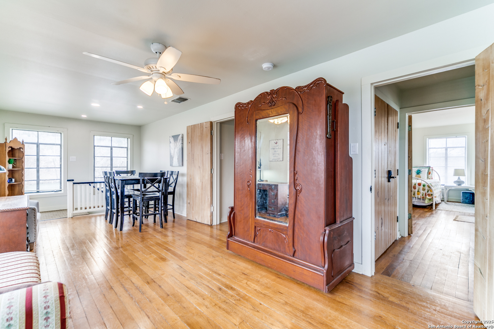 1391 Highway 39 Ingram TX 78025