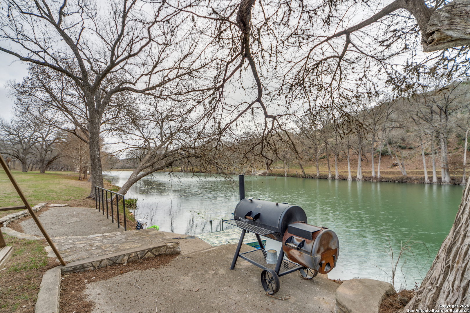 1391 Highway 39 Ingram TX 78025