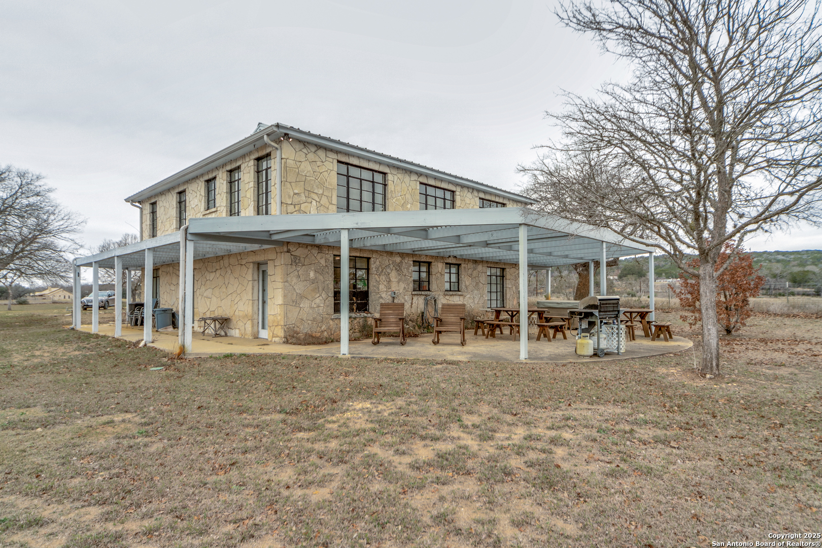 1391 Highway 39 Ingram TX 78025