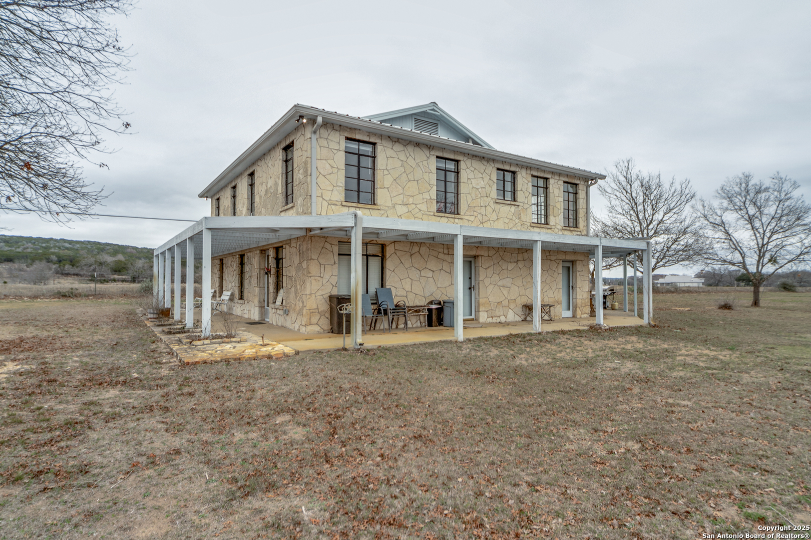 1391 Highway 39 Ingram TX 78025