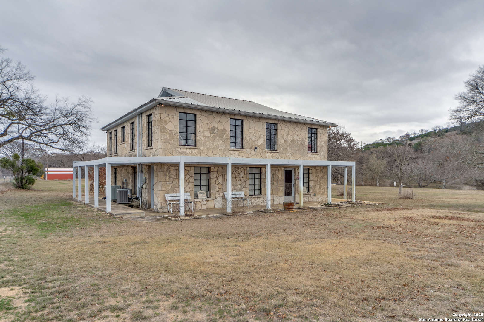 1391 Highway 39 Ingram TX 78025