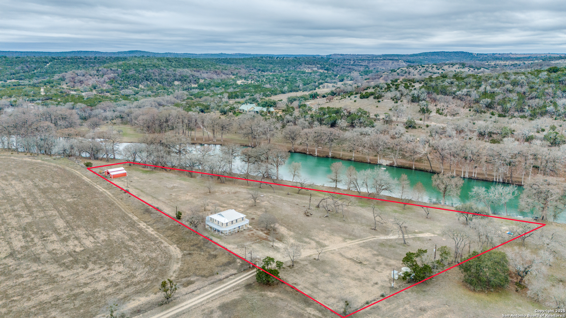 1391 Highway 39 Ingram TX 78025