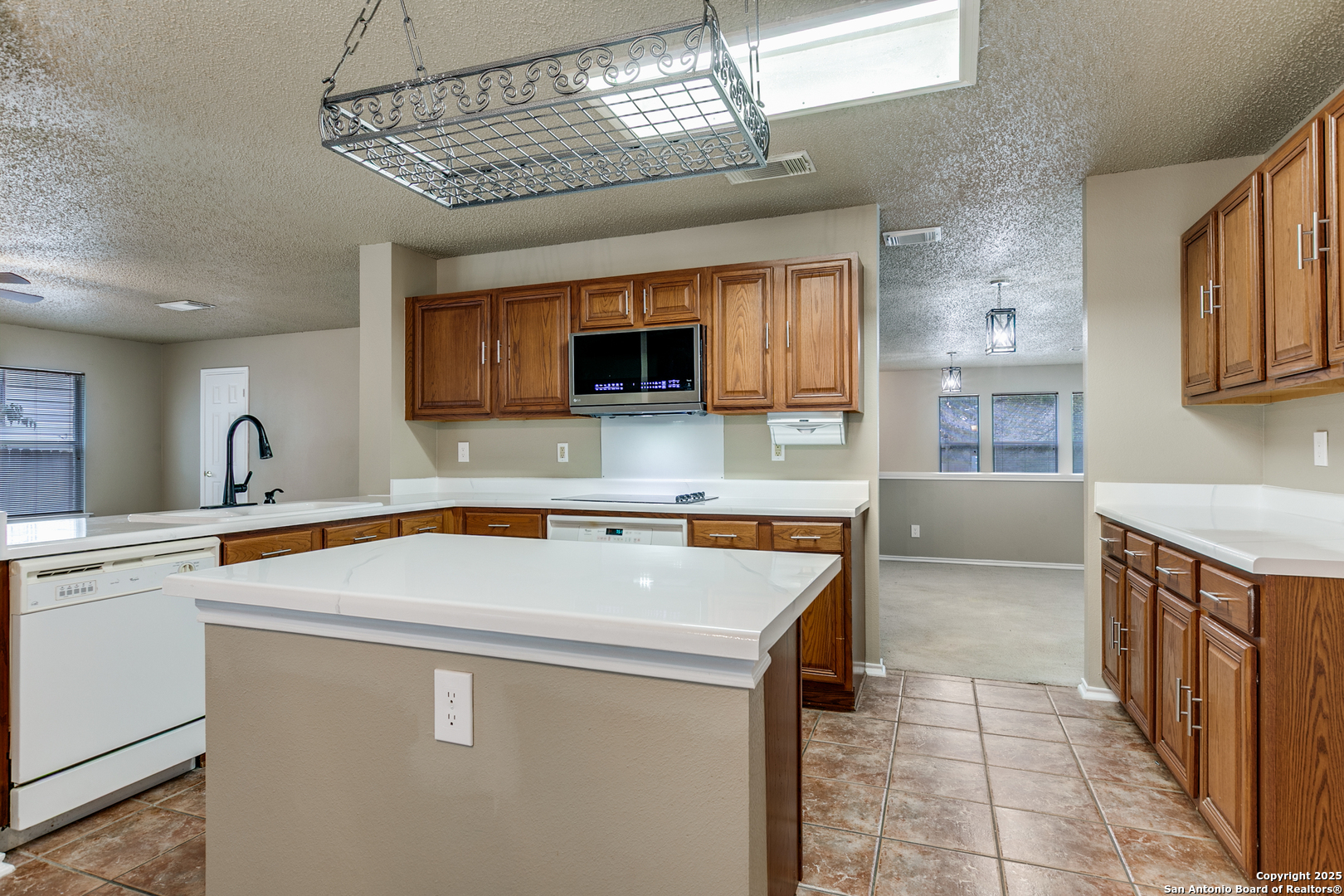2328 Village Parkway San Antonio TX 78251