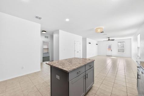 7810 Sycamore Hills Boerne TX 78015