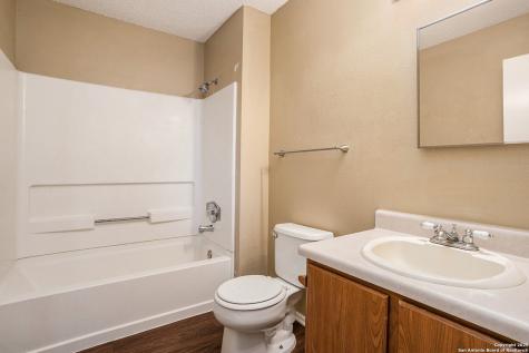 7642 Rimhurst San Antonio TX 78250