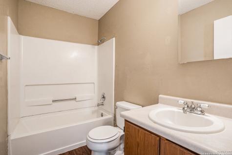 7642 Rimhurst San Antonio TX 78250