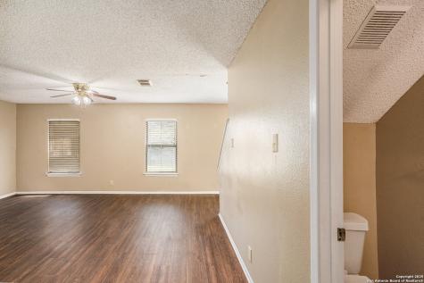 7642 Rimhurst San Antonio TX 78250