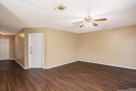 7642 Rimhurst San Antonio TX 78250