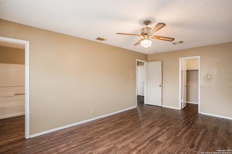 7642 Rimhurst San Antonio TX 78250