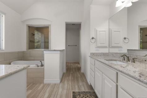 13310 Trotting Path Helotes TX 78023
