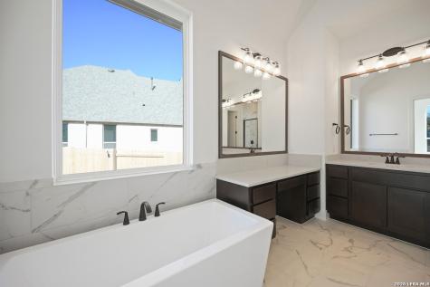 121 Cherokee Sedge San Marcos TX 78666